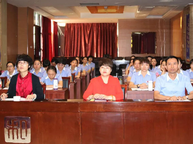 Cmp(冠军)官网 - 西甲希洪竞技主赞助商