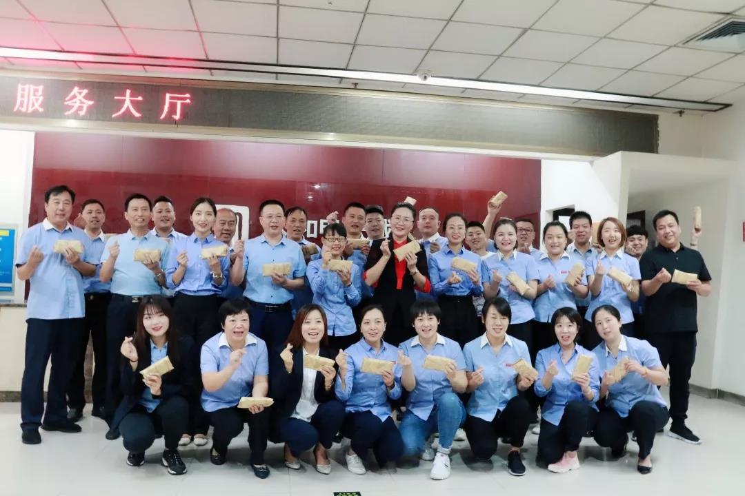 Cmp(冠军)官网 - 西甲希洪竞技主赞助商