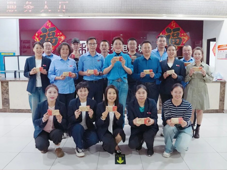 Cmp(冠军)官网 - 西甲希洪竞技主赞助商